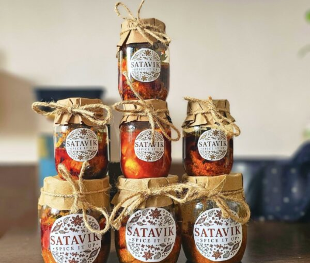 Satavik Homemade Green Chilli Pickle