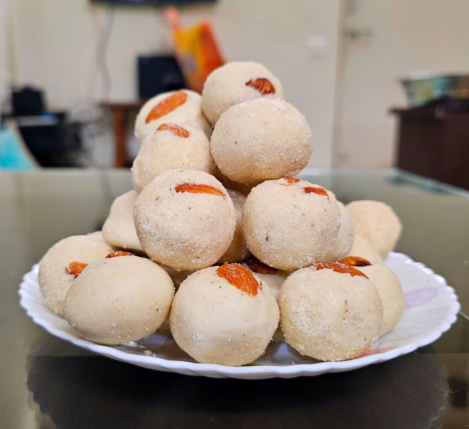 Satavik Rava Ladoo